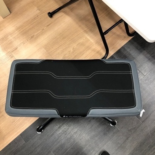 bquhuttのゲーミングオットマンのご紹介です！！