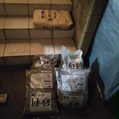 セメント　砂　砂利　残土　あげます。