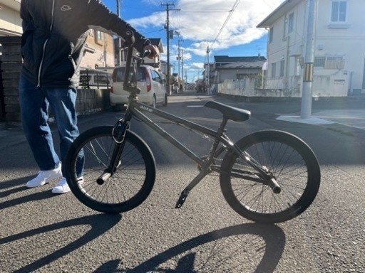 BMX MOTEL WORKS AUX-E 20インチ R3年12月新品購入 2022モデル 画像参照 直接引取のみ オマケ シートカバー 4XL 付属 BMX MOTEL WORKS AUX-E 20インチ R3年12月新品購入 2022モデル 画像