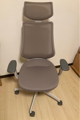 ACTUS ワーキングチェアー(13万相当)