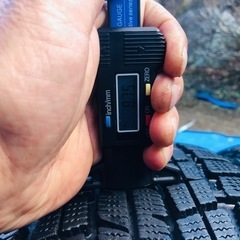冬タイヤ 185/65R15 プリウス等用アルミ付きスタッドレス4本組の画像