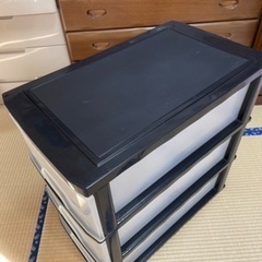 押し入れ用3段引き出し　２個セットの画像