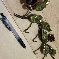 オシャレな薔薇のフックの画像