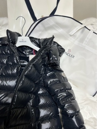 モンクレールダウンジャケット