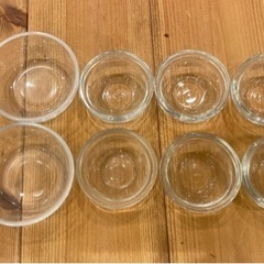 ガラスの小皿の画像
