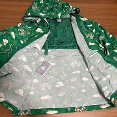 【値下】ポケッタブルブルゾン　ディズニーピーターパン【未使用】の画像