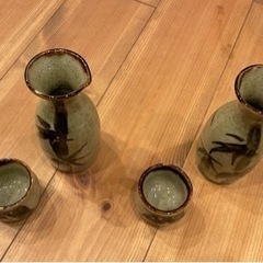 おちょこと徳利のセットの画像