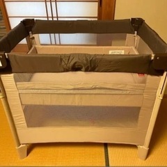 期間限定値下げ　12／30.31限定アップリカ　折りたたみベビー...