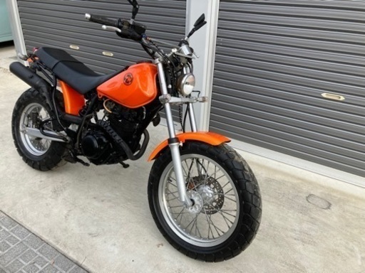 ヤマハ TW200 外装良好！