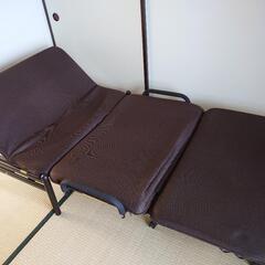 取引中💦ソファにもなるシングルベットの画像