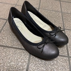 女性物の靴の画像