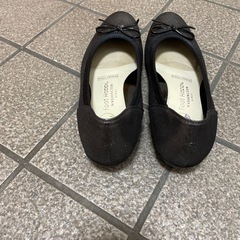 女性物の靴の画像
