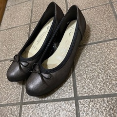 女性物の靴の画像