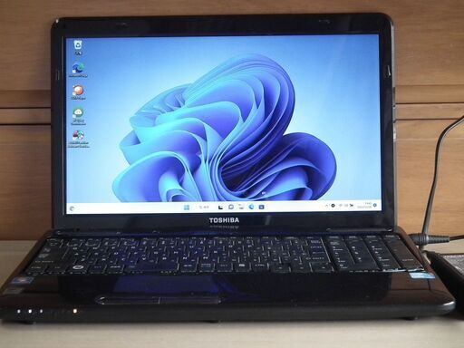 【SSD256GB搭載WIN1164bit 東芝 Satellite T350/56BB Core-i5/ﾒﾓﾘ4GB/Office365】