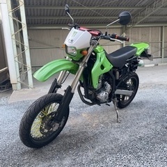 カワサキDトラッカー250の画像