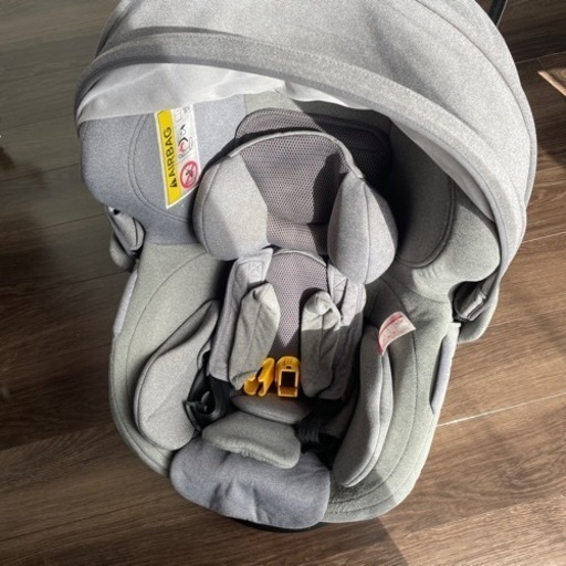 エールベベ　チャイルドシート