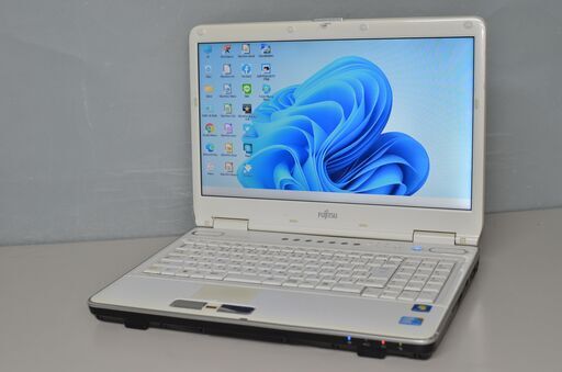 富士通 - freedom　FMV-BIBLO NF/G70L FMV-BIBLO NF NF/G70 FMVNFG70L プルシャンブルー FUJITSU