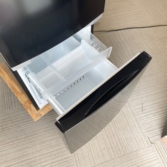 【超美品‼️】東芝 2020年製 153Lノンフロン冷凍冷蔵庫 セミマットブラック♪の画像