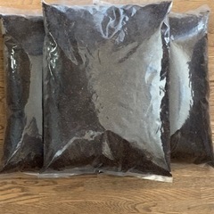 カブトムシ・クワガタ専用マット（成虫・幼虫・産卵時）