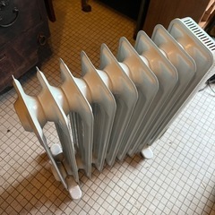 フィリップ オイルヒーター　PHILIPS HD3474の画像