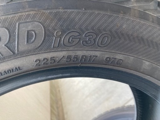 ★★ 残溝多い！　ヨコハマ　スタッドレス　225/55R17 4本セット！　★★