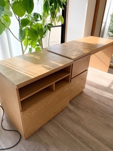 ナチュラル無垢で出来たワークデスク、メイクデスク、学習机、引き出し収納セット