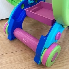 立っちで熱中！アクティブ知育ローラーの画像