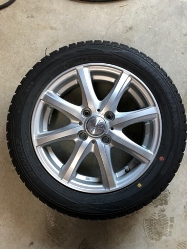 美品　スタッドレスタイヤ　155/65R14 4本