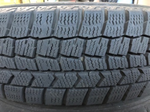 美品　スタッドレスタイヤ　155/65R14 4本