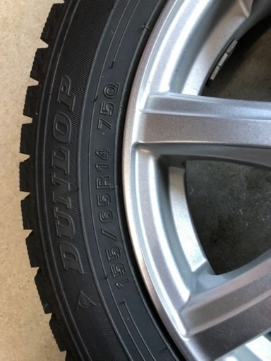 美品　スタッドレスタイヤ　155/65R14 4本