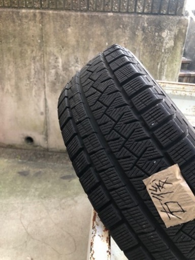 中古スタッドレス　ピレリー　195/65R15