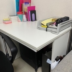 オフィスデスク　机
