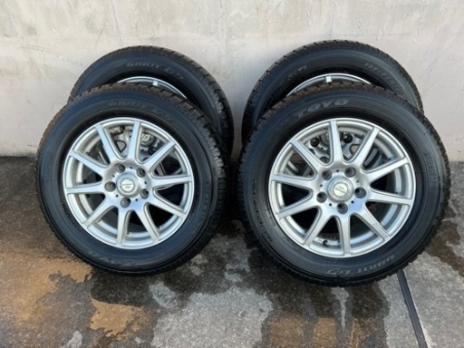 スタッドレスタイヤ