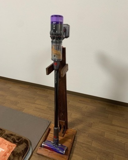 ハンドメイド掃除機立て