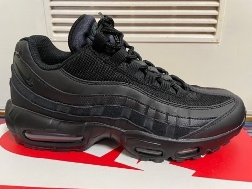 新品 ナイキ エアマックス 95 エッセンシャル ブラック