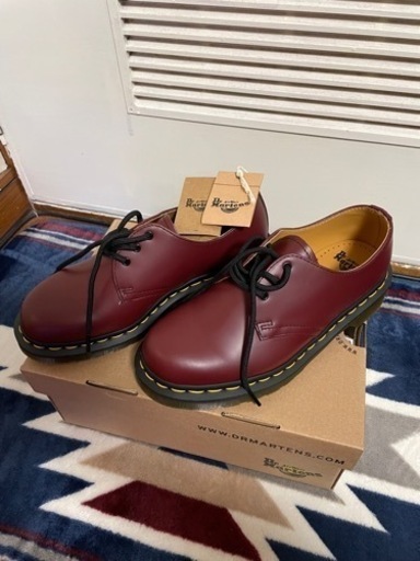 新品 ドクターマーチン 3ホール チェリーレッド