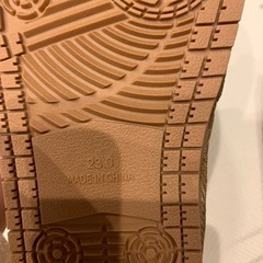 新品未使用　ムートンブーツ　23㎝の画像