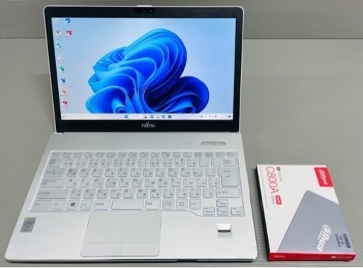 【受け渡し予定者決定済み】配送可！　年賀状　MicrosoftOffice、新品SSD、Windows11搭載　高解像度液晶、FUJI