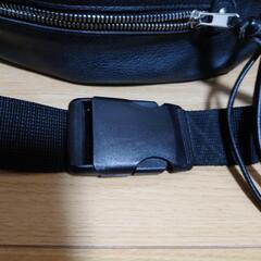 革製ショルダーバッグの画像