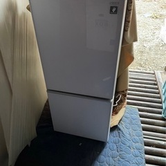シャープ製冷蔵庫 2017年式137L 1〜２用【値下げ】198...
