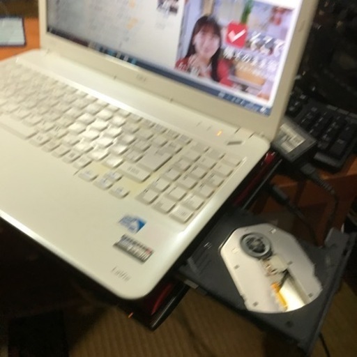 N E C   L A V E  ノートパソコン　美品　