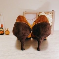 DIANAのパンプスの画像