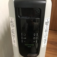 デロンギ デジタルラディアント オイルヒーター KHD410812-BKの画像