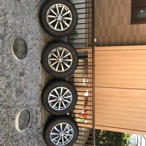 205/65R16 スタッドレスタイヤ