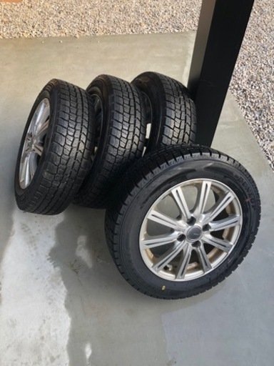 ダンロップスノータイヤ　175/65R15 ほぼ新品　令和４年１２月５日購入