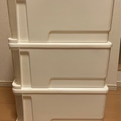 プラスチック衣装・収納ケースの画像