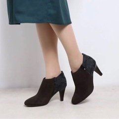 ショートブーツ 23.5cmの画像