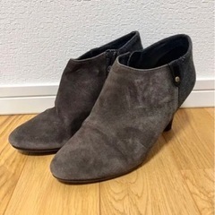 ショートブーツ 23.5cmの画像
