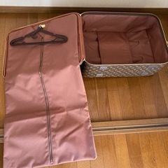 ヴィトンのトランク　ギャランティカード無しの画像