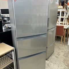 高年式TOSHIBA  330L冷蔵庫/VEGETA東芝 うるおいラップ野菜室搭載GR-R33S2019年製6304 20170323142019_600_.jpg
